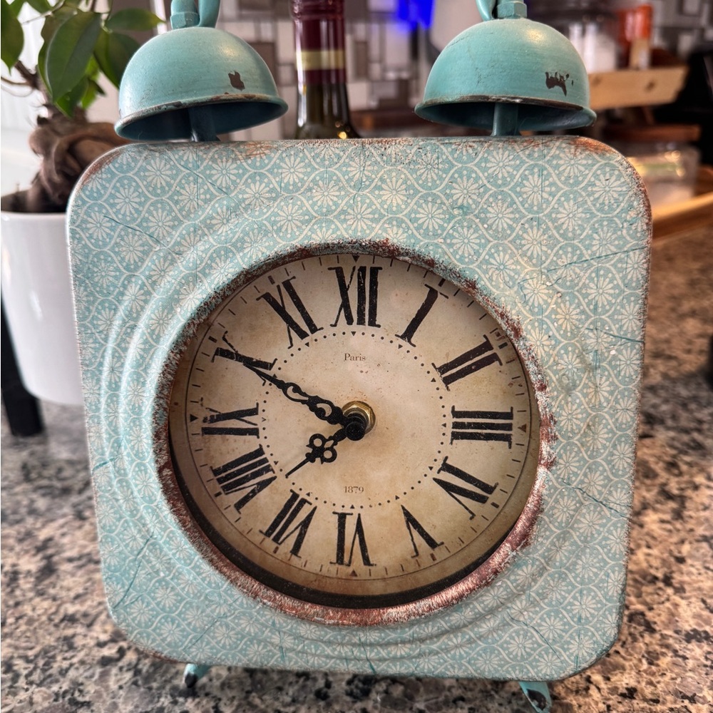 Vintage-Style Blue Clock